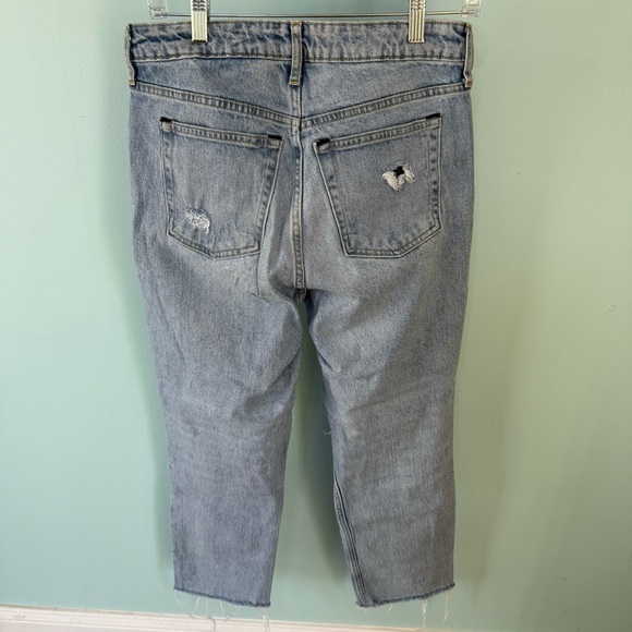 Free Assembly Super High Rise Straight Distressed Light Blue Jeans Size 8 - Picture 6 of 8